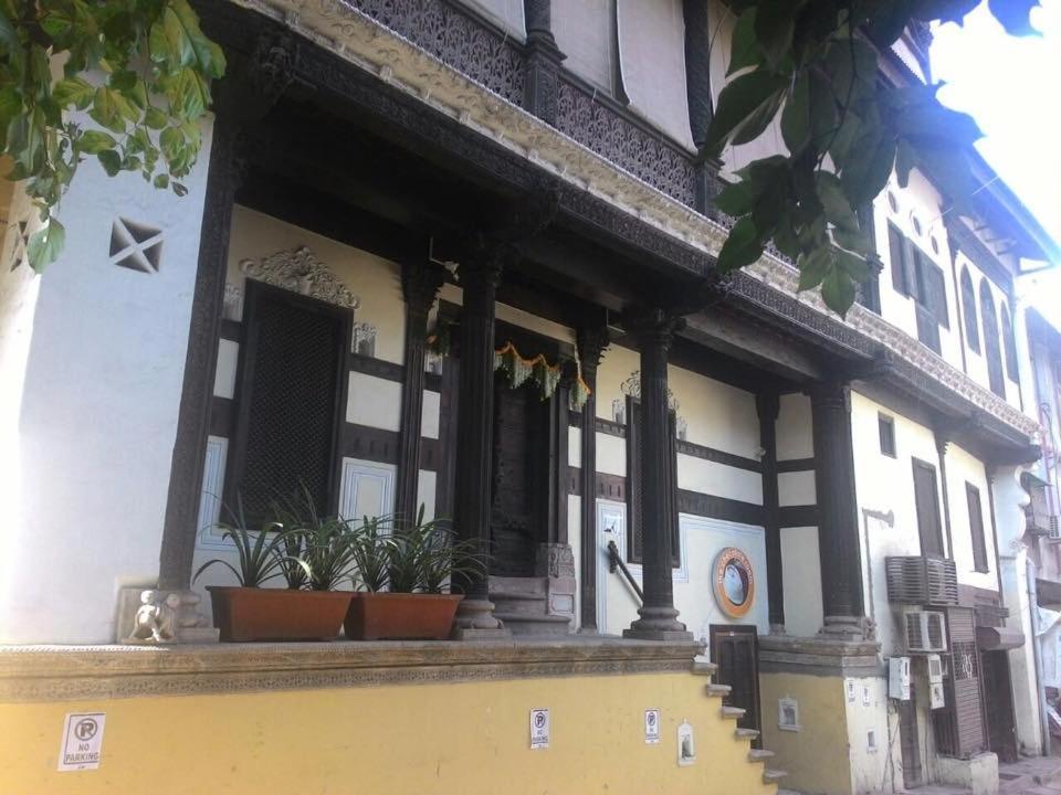 Bed and Breakfast Deewanji Ni Haveli Ahmadábád Exteriér fotografie
